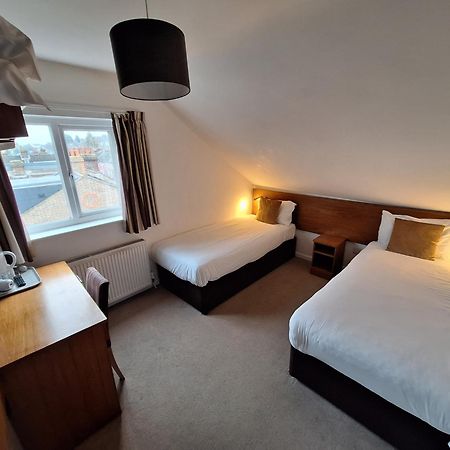 Stockwood Hotel - Luton Airport Экстерьер фото