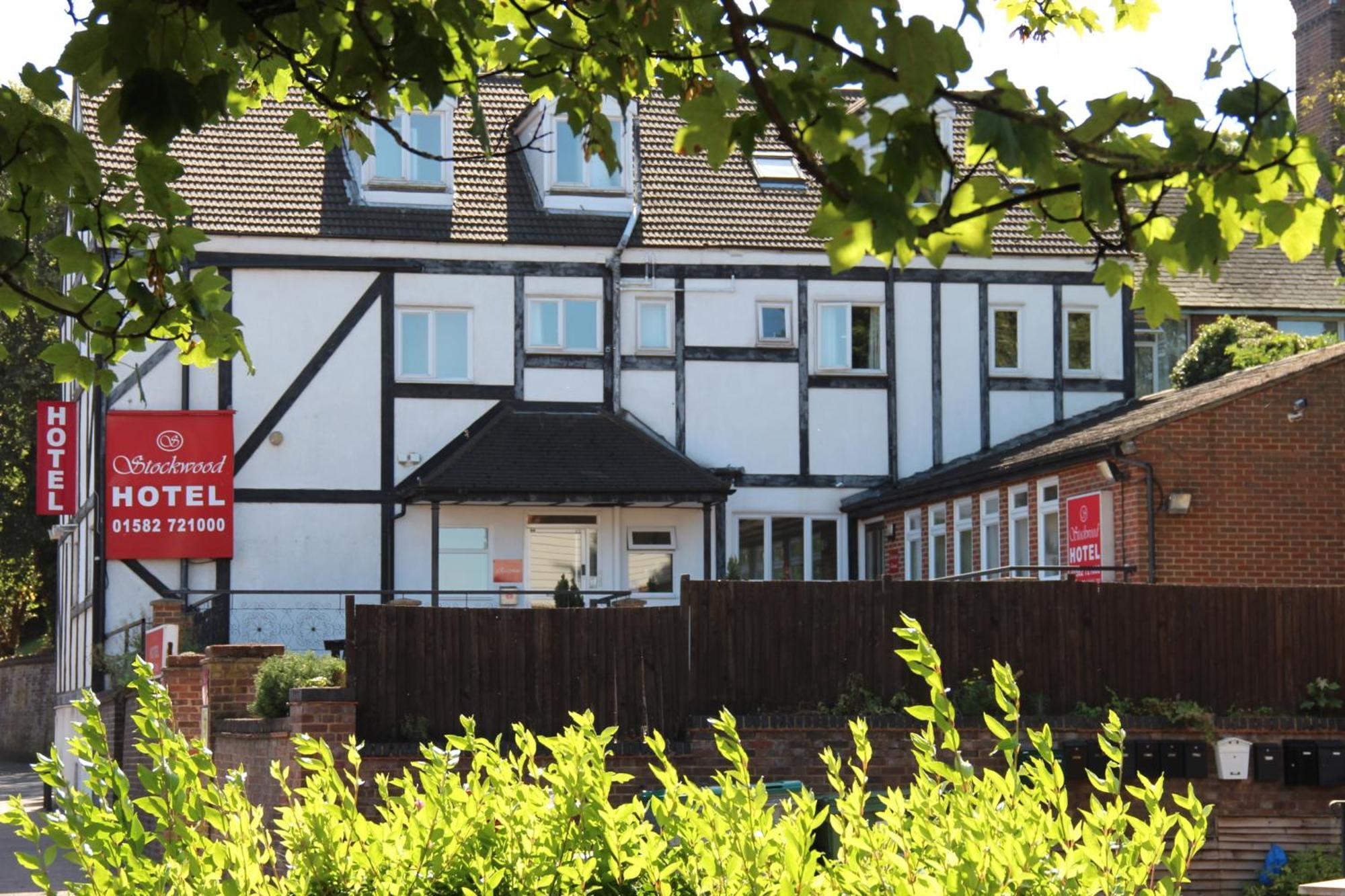 Stockwood Hotel - Luton Airport Экстерьер фото
